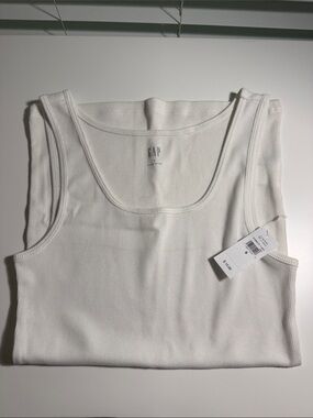 GAP White Ribbed Scoop Tank Top
